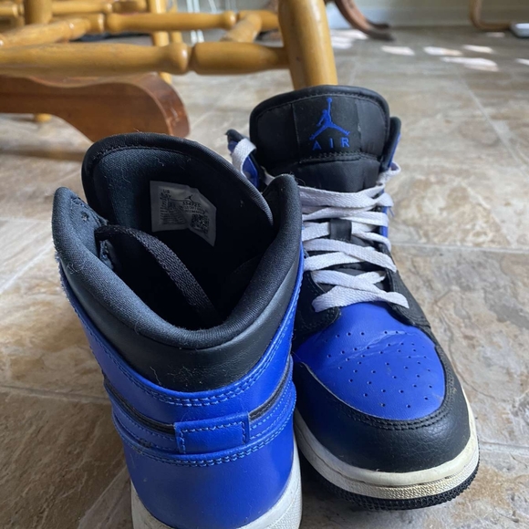 Jordan 1's - Picture 4 of 4